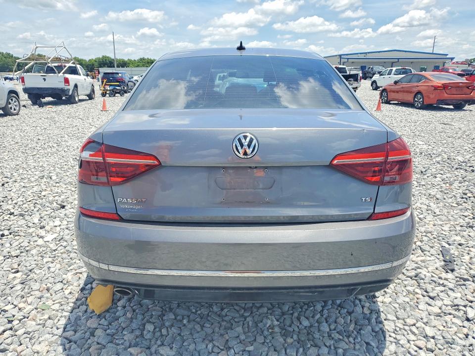 Aukcja sprzedaży 2018 Volkswagen Passat, vin: 1VWAA7A30JC027327, numer aukcji: 51872456