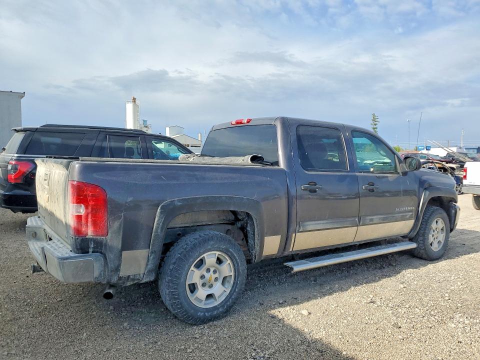 2011 Chevrolet Silverado მანქანა იყიდება აუქციონზე, vin: 3GCPKSE33BG303831, აუქციონის ნომერი: 52185106