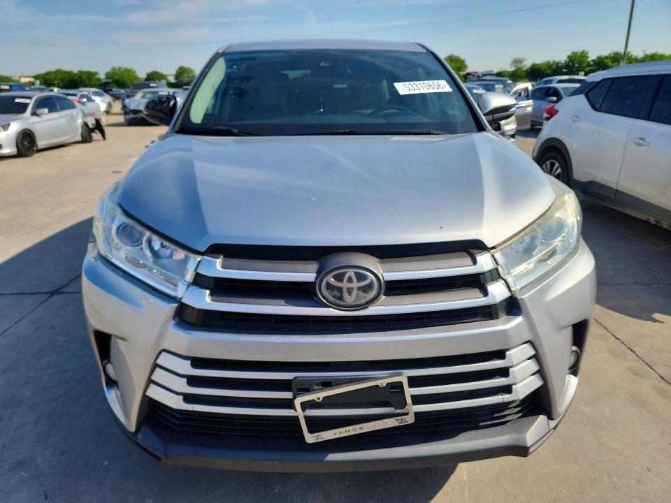 2018 Toyota Highlander მანქანა იყიდება აუქციონზე, vin: 5TDZZRFH2JS251244, აუქციონის ნომერი: 53310656