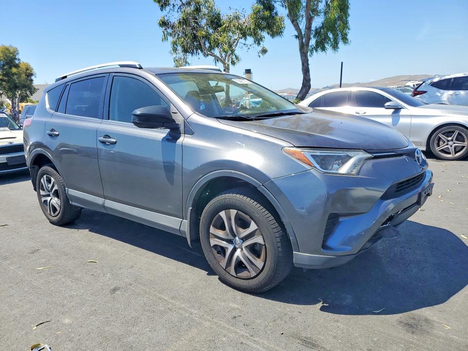 Продаж на аукціоні авто 2016 Toyota Rav4, vin: JTMZFREV7GJ070338, номер лоту: 53991156