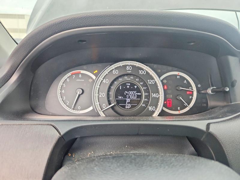 53944006 :رقم المزاد ، 1HGCR2F88FA044151 vin ، 2015 Honda Accord مزاد بيع