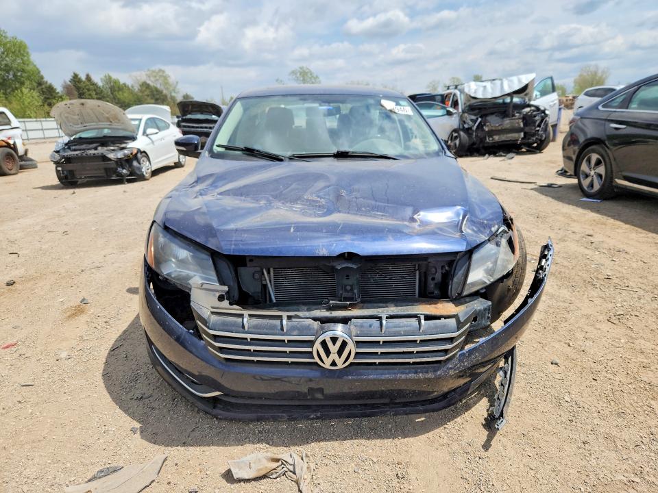 Продажа на аукционе авто 2013 Volkswagen Passat, vin: 1VWCN7A38DC138273, номер лота: 52463946