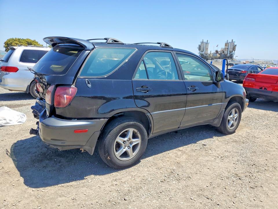 52090636 :رقم المزاد ، JT6HF10UXY0156124 vin ، 2000 Lexus Rx مزاد بيع