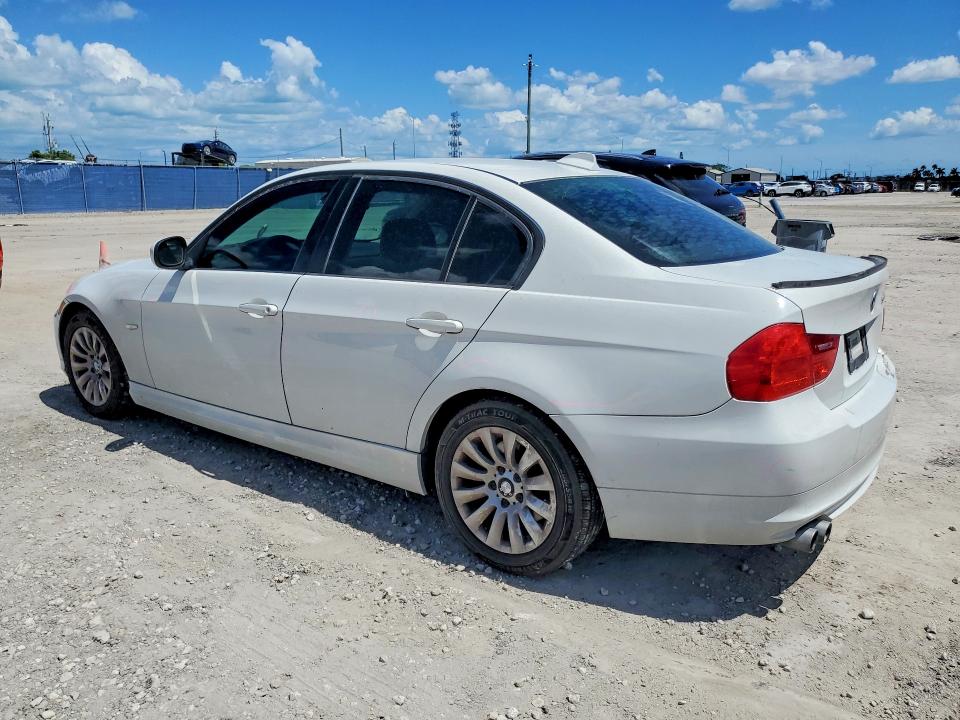 2011 Bmw 328 მანქანა იყიდება აუქციონზე, vin: WBAPH7G54BNM58144, აუქციონის ნომერი: 53404186