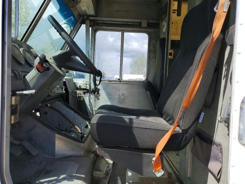 50791756 :رقم المزاد ، 4UZAANBW56CW23388 vin ، 2006 Freightliner Chassis مزاد بيع