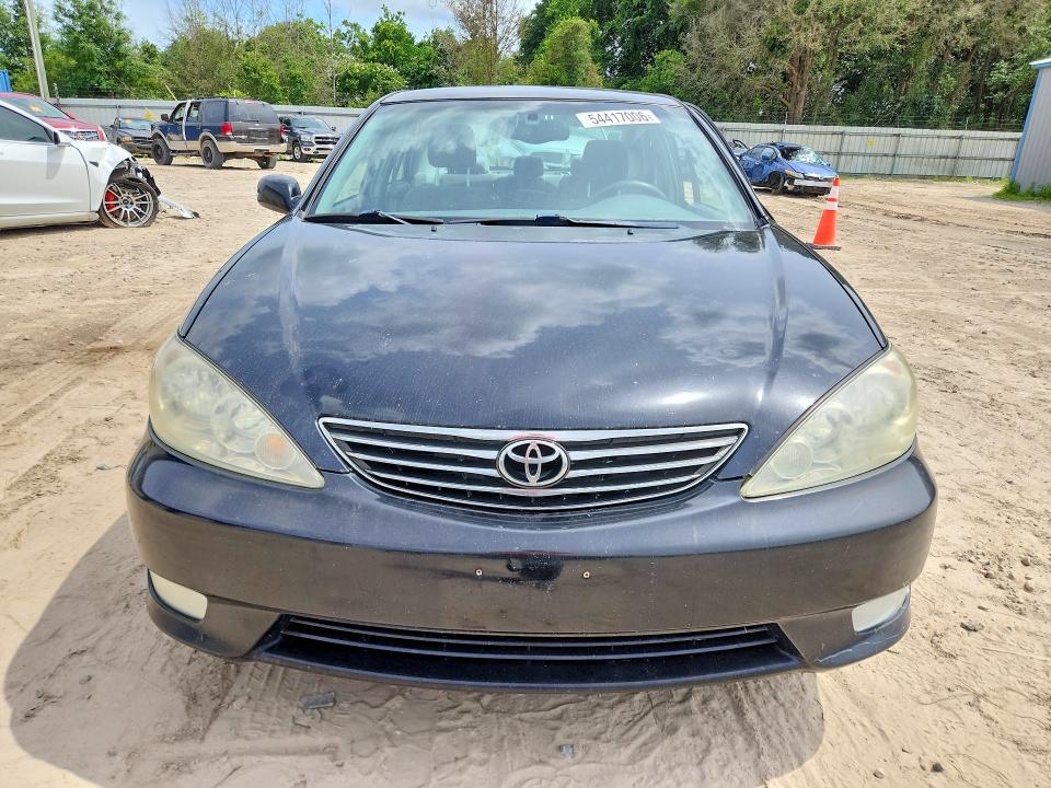 2005 Toyota Camry მანქანა იყიდება აუქციონზე, vin: 4T1BE30K05U032410, აუქციონის ნომერი: 54417006