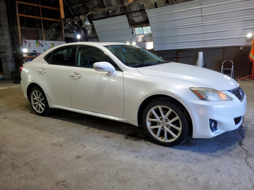 52474456 :رقم المزاد ، JTHCF5C21B5050044 vin ، 2011 Lexus Is مزاد بيع