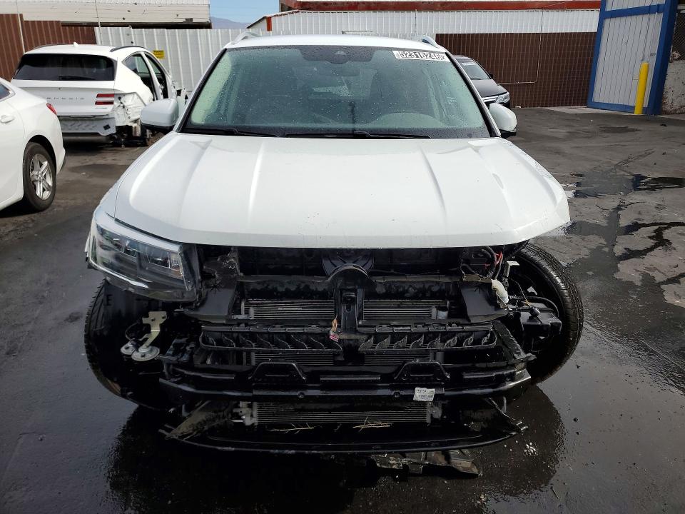 Продажа на аукционе авто 2024 Volkswagen Taos, vin: 3VVSX7B29RM067588, номер лота: 52316246