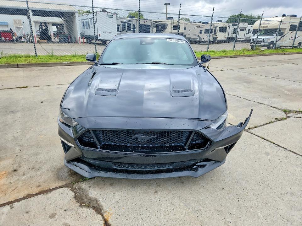 52089666 :رقم المزاد ، 1FA6P8CF6M5116032 vin ، 2021 Ford Mustang مزاد بيع