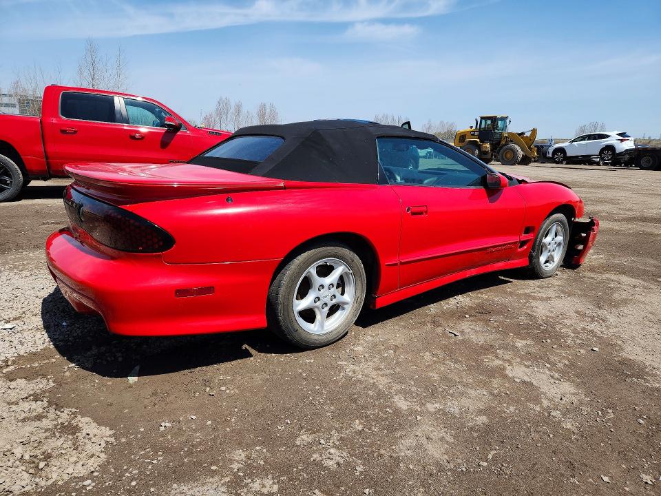 Продажа на аукционе авто 2000 Pontiac Firebird, vin: 2G2FV32G2Y2134403, номер лота: 68316545