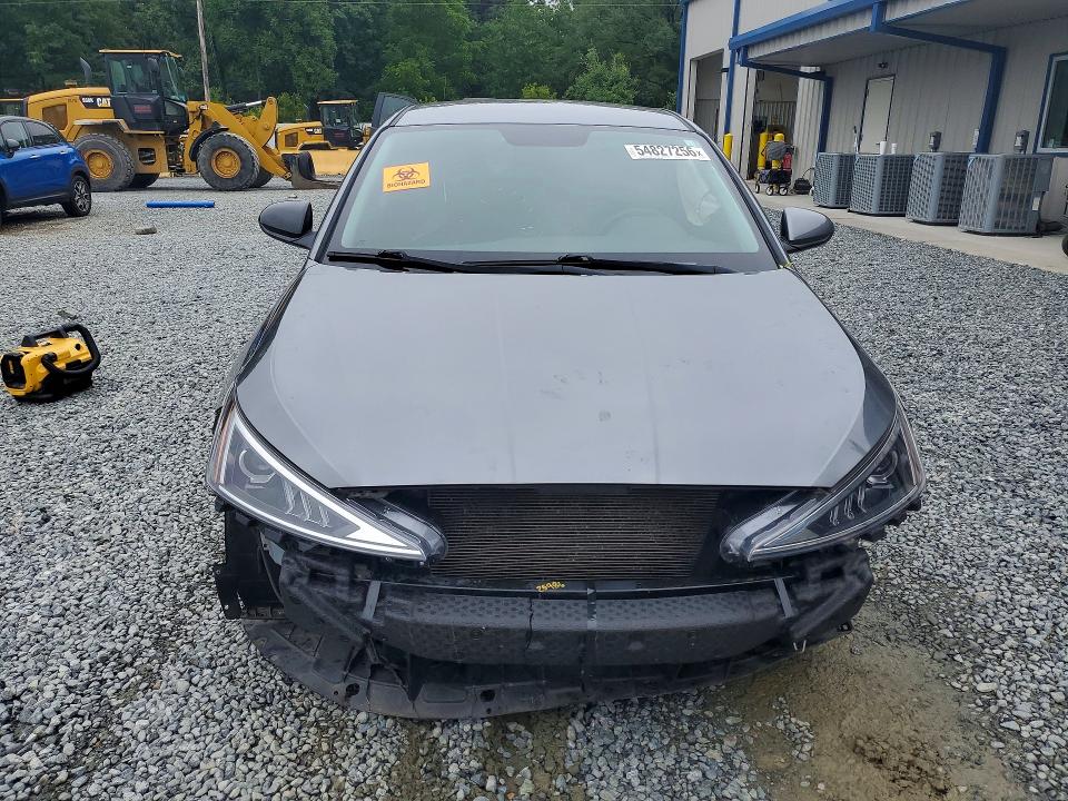 54827256 :رقم المزاد ، 5NPD74LF6KH436670 vin ، 2019 Hyundai Elantra مزاد بيع