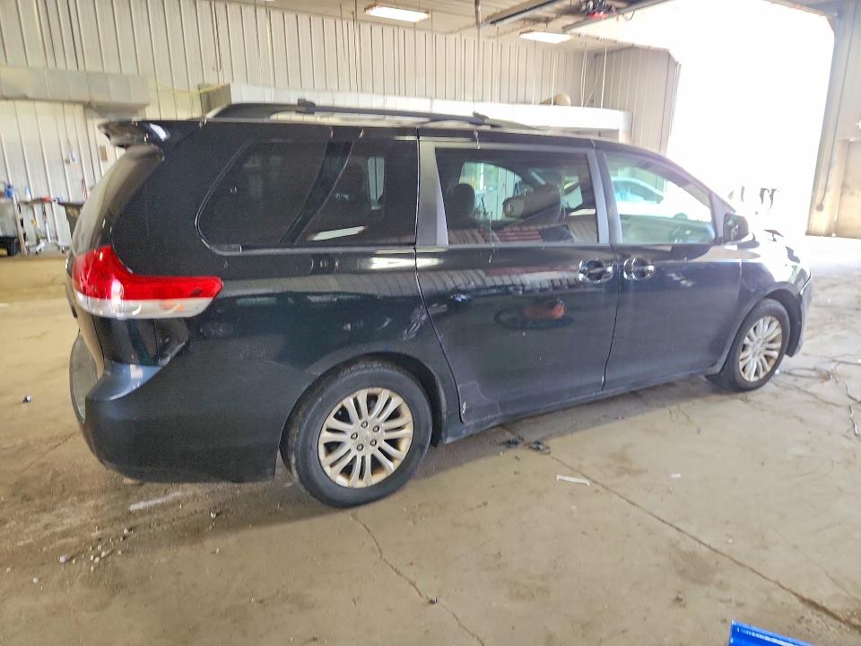 Aukcja sprzedaży 2011 Toyota Sienna, vin: 5TDYK3DC2BS007888, numer aukcji: 55421606