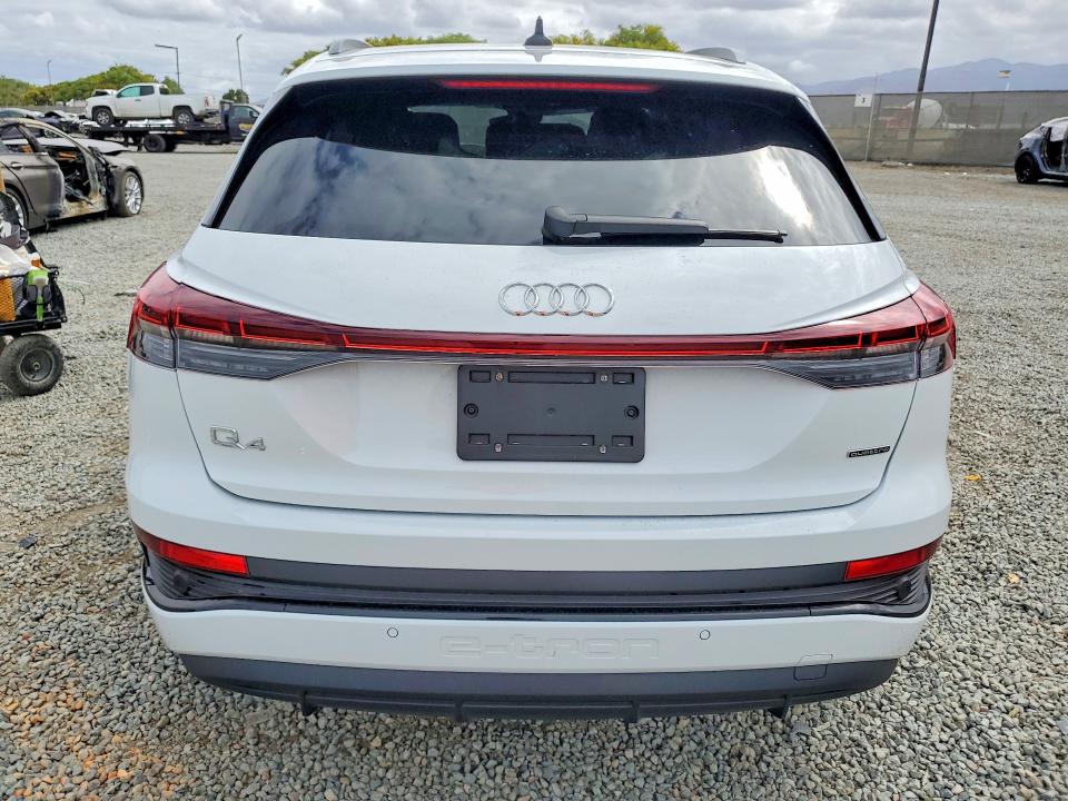 55113826 :رقم المزاد ، WA1L2BFZ1RP031796 vin ، 2024 Audi Q4 E-tron مزاد بيع