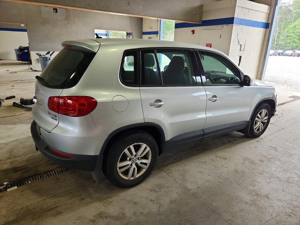 54671026 :رقم المزاد ، WVGBV3AX4DW565728 vin ، 2013 Volkswagen Tiguan مزاد بيع