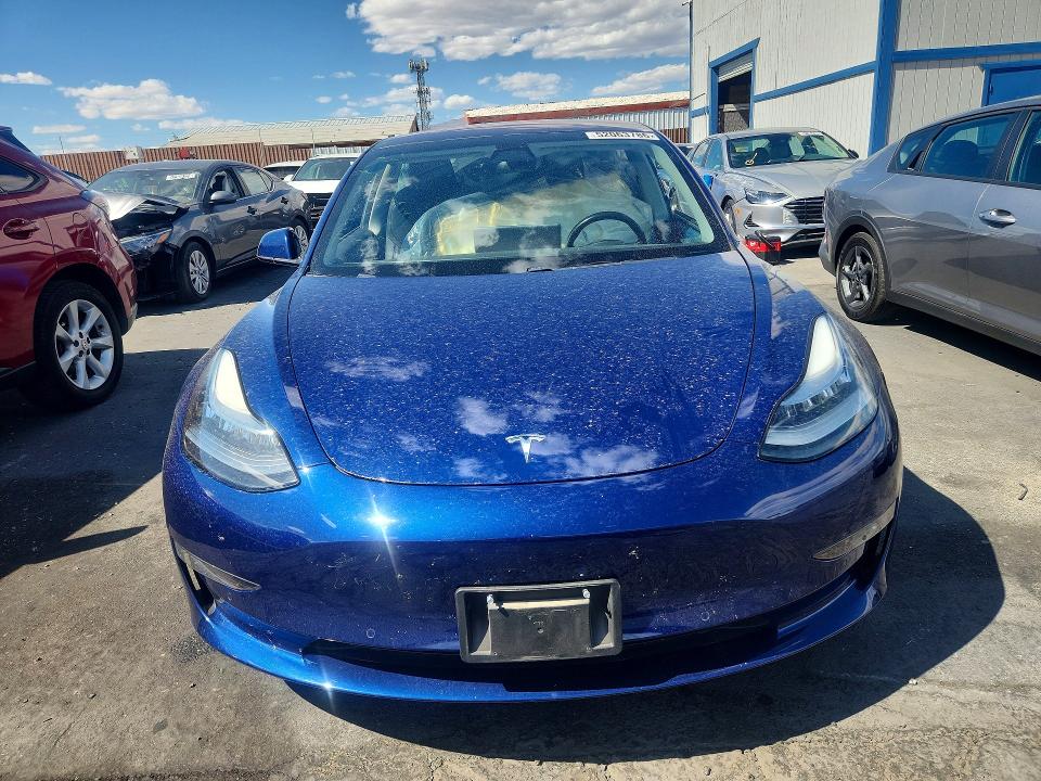 Продаж на аукціоні авто 2018 Tesla Model 3, vin: 5YJ3E1EA4JF046018, номер лоту: 52063786