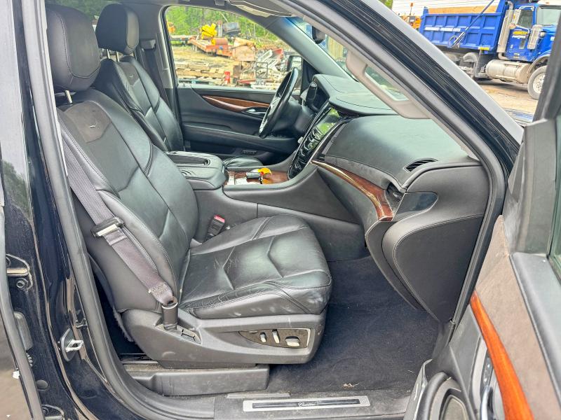 55045646 :رقم المزاد ، 1GYS4JKJ1GR111858 vin ، 2016 Cadillac Escalade مزاد بيع