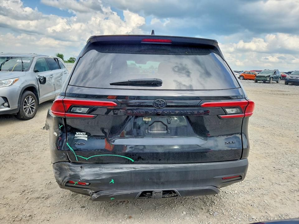 Продаж на аукціоні авто 2024 Toyota Grand Highlander, vin: 5TDAAAB54RS052256, номер лоту: 54012226