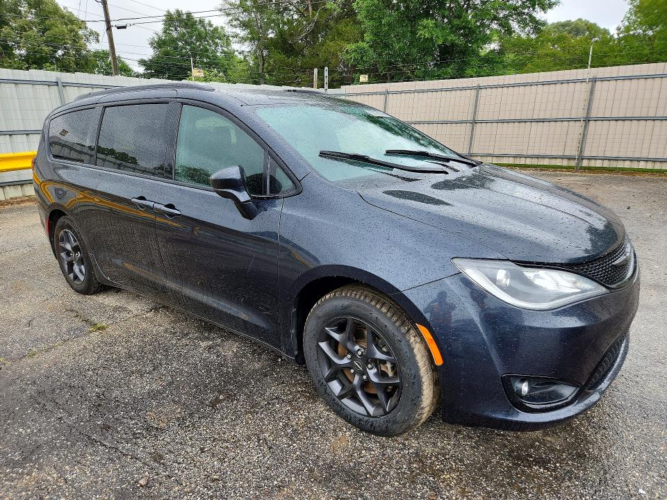 2019 Chrysler Pacifica მანქანა იყიდება აუქციონზე, vin: 2C4RC1BGXKR629157, აუქციონის ნომერი: 52170706