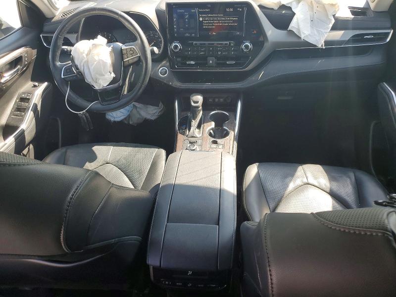 52781146 :رقم المزاد ، 5TDDZRBH8MS068404 vin ، 2021 Toyota Highlander مزاد بيع