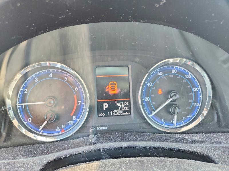 Продаж на аукціоні авто 2018 Toyota Corolla, vin: 5YFBURHE0JP744819, номер лоту: 52931976