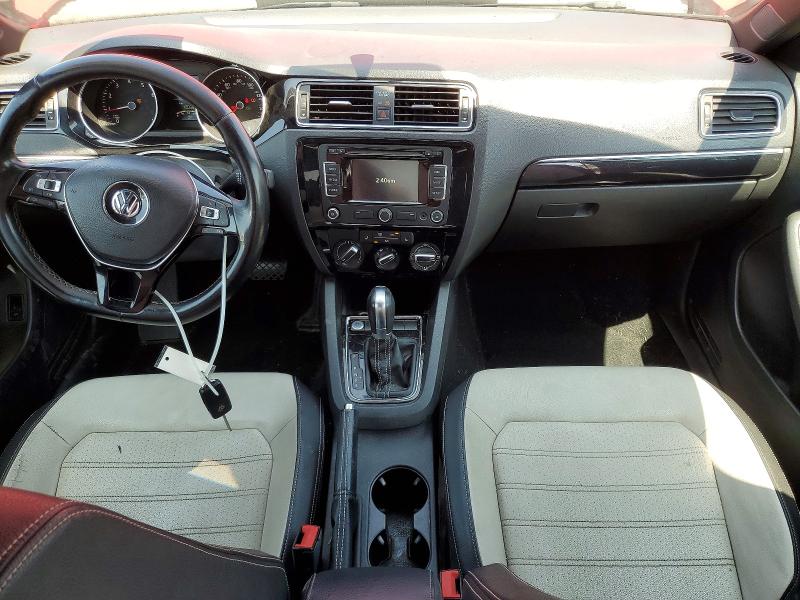 53275626 :رقم المزاد ، 3VWD17AJ5FM225595 vin ، 2015 Volkswagen Jetta مزاد بيع