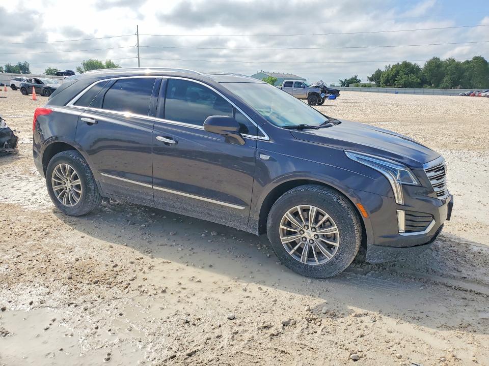 52604286 :رقم المزاد ، 1GYKNBRS8HZ101038 vin ، 2017 Cadillac Xt5 مزاد بيع