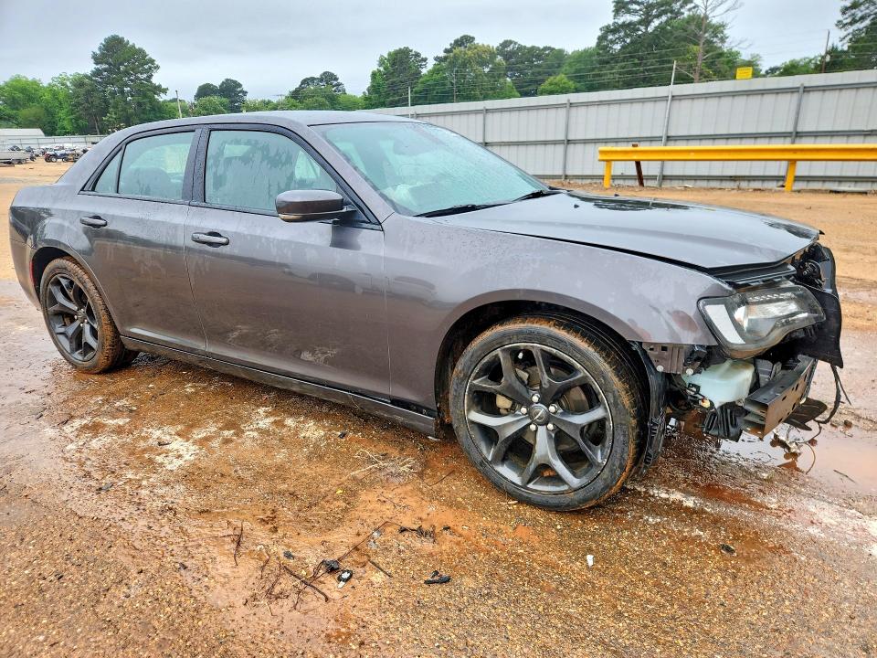 52473136 :رقم المزاد ، 2C3CCABG8MH626437 vin ، 2021 Chrysler 300 مزاد بيع