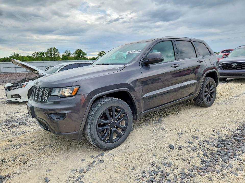 53033176 :رقم المزاد ، 1C4RJFAG6JC335363 vin ، 2018 Jeep Grand Cherokee مزاد بيع