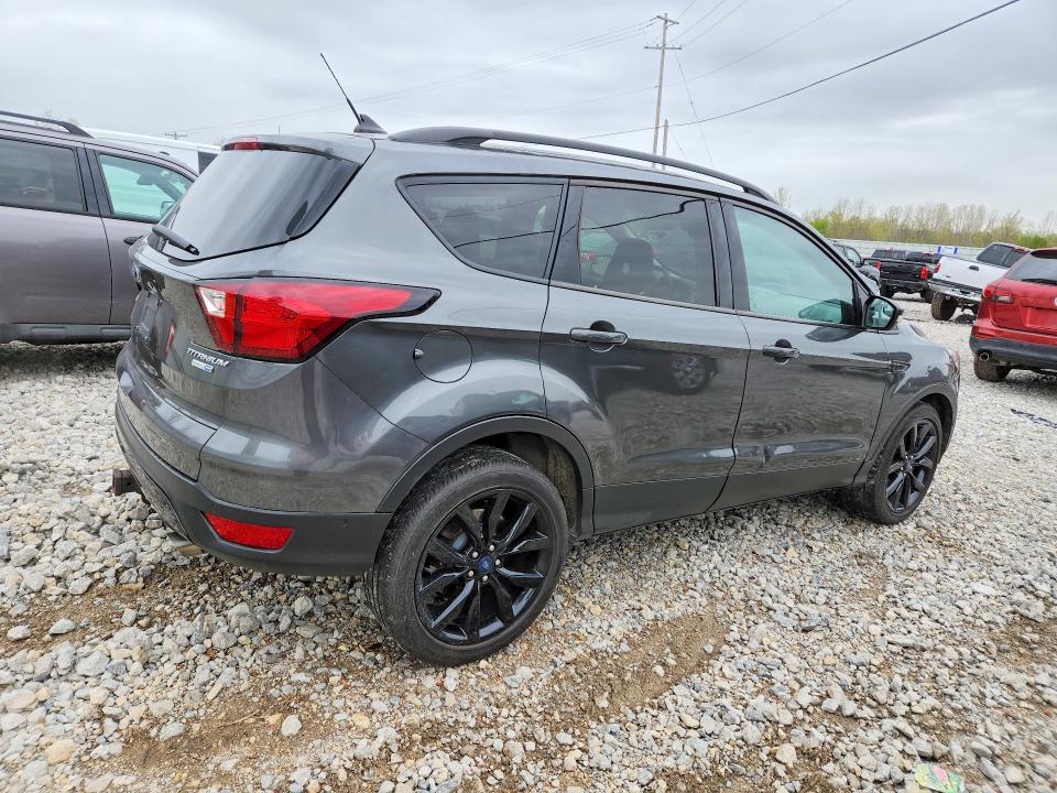 2019 Ford Escape მანქანა იყიდება აუქციონზე, vin: 1FMCU9J98KUC39225, აუქციონის ნომერი: 51614476