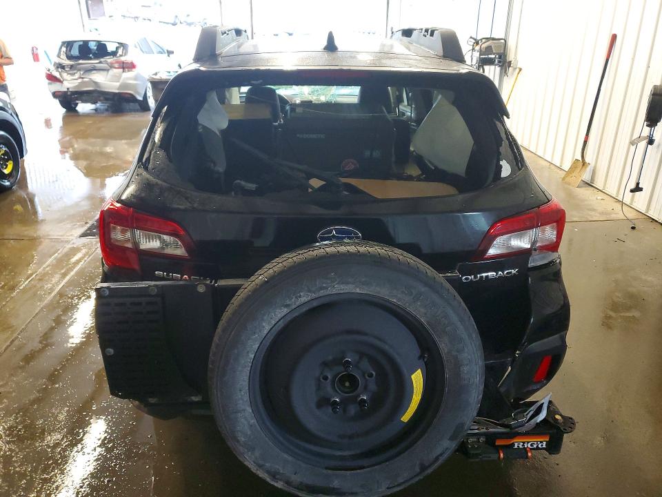 2018 Subaru Outback მანქანა იყიდება აუქციონზე, vin: 4S4BSANC5J3228289, აუქციონის ნომერი: 54210076
