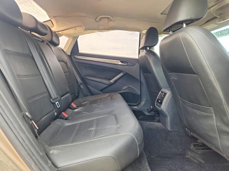 2018 Volkswagen Passat მანქანა იყიდება აუქციონზე, vin: 1VWBA7A35JC002136, აუქციონის ნომერი: 53922836