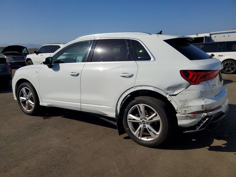 55041286 :رقم المزاد ، WA1EECF31N1008159 vin ، 2022 Audi Q3 مزاد بيع