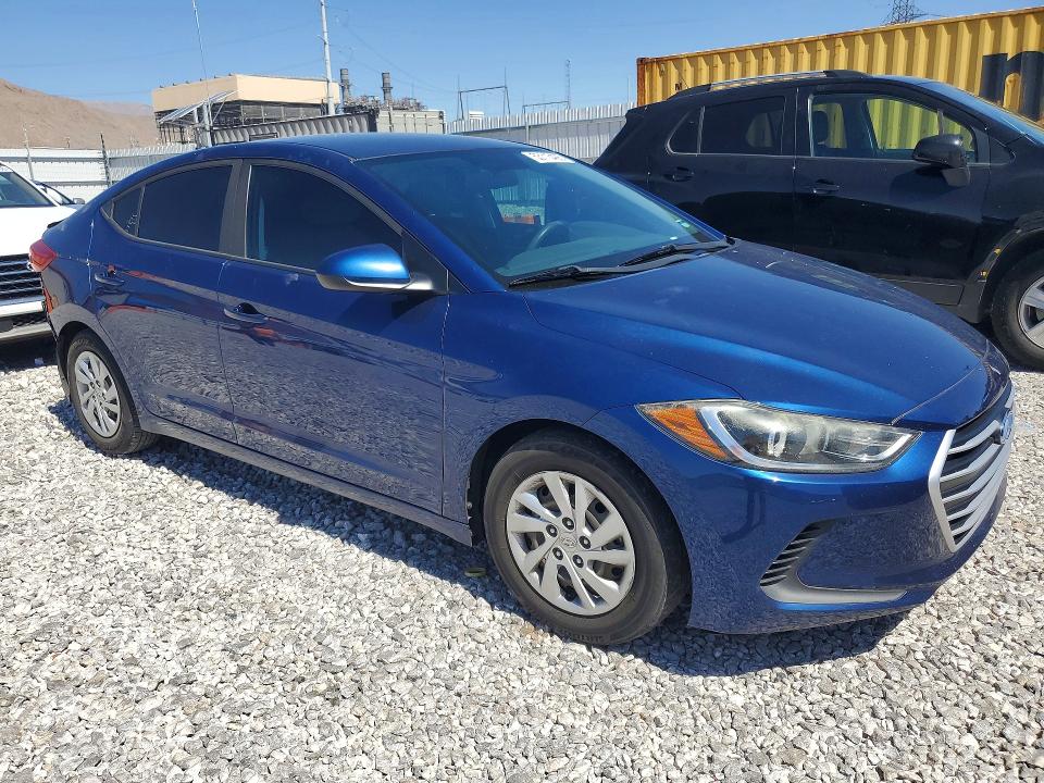 53113426 :رقم المزاد ، 5NPD74LF6JH382463 vin ، 2018 Hyundai Elantra مزاد بيع