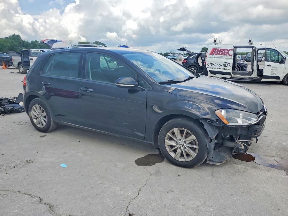 55101626 :رقم المزاد ، 3VW217AU3HM057332 vin ، 2017 Volkswagen Golf مزاد بيع