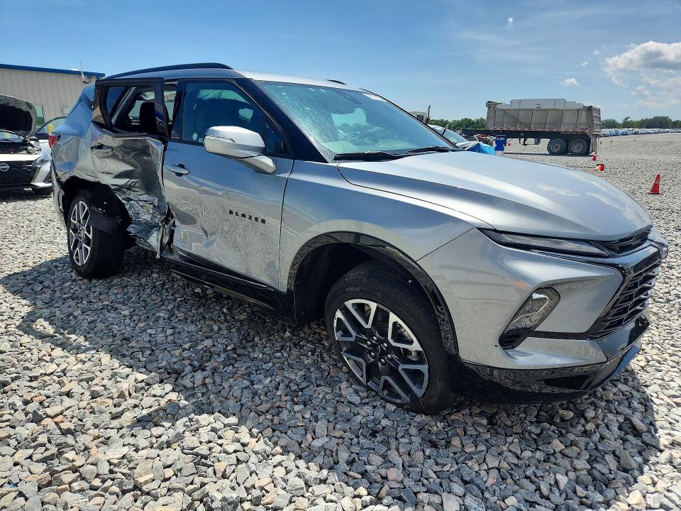 Продажа на аукционе авто 2025 Chevrolet Blazer, vin: 3GNKBERS6SS239608, номер лота: 52096546