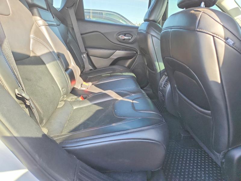 53779656 :رقم المزاد ، 1C4PJMLX6KD271314 vin ، 2019 Jeep Cherokee مزاد بيع