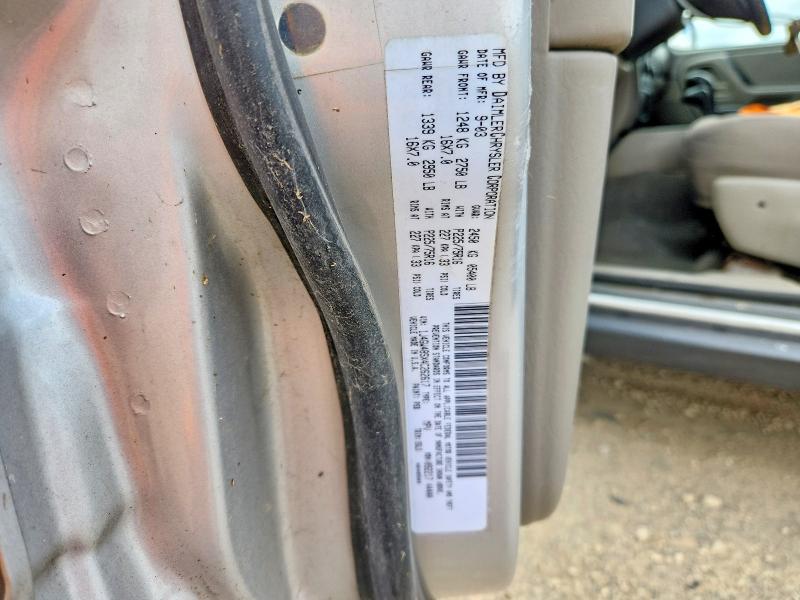 52268866 :رقم المزاد ، 1J4GW48SX4C262617 vin ، 2004 Jeep Grand Cherokee مزاد بيع