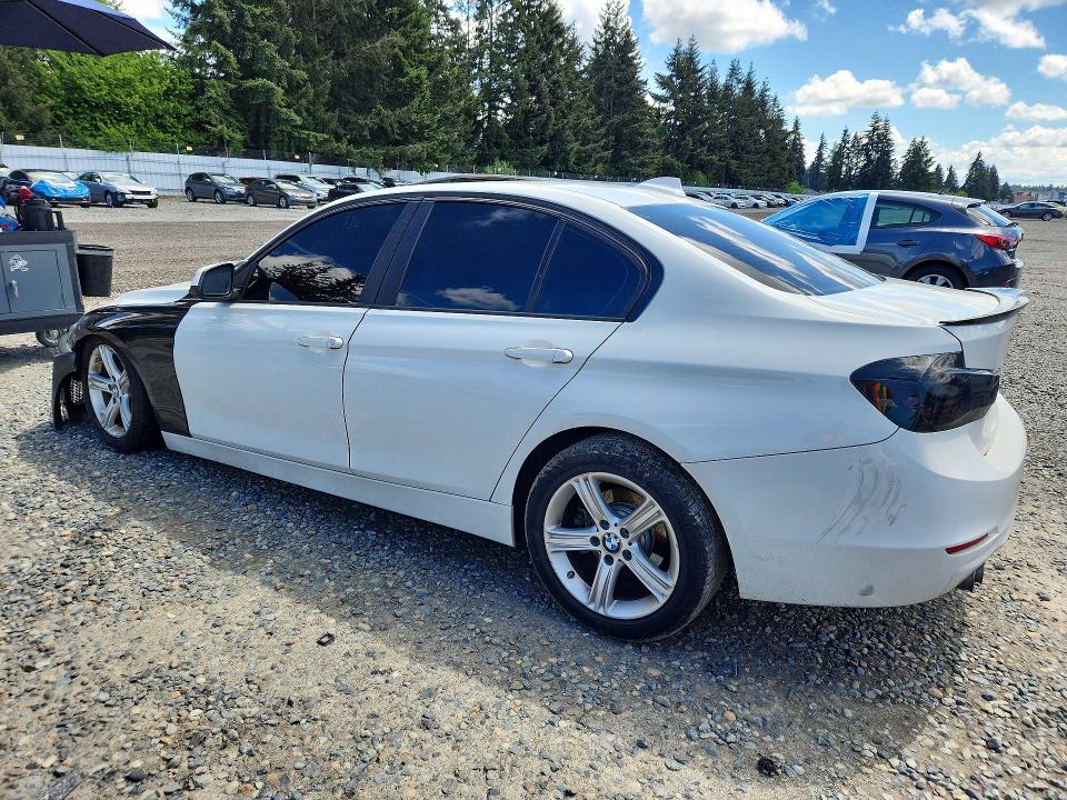 2015 Bmw 328 მანქანა იყიდება აუქციონზე, vin: WBA3C1C59FK120388, აუქციონის ნომერი: 54113256