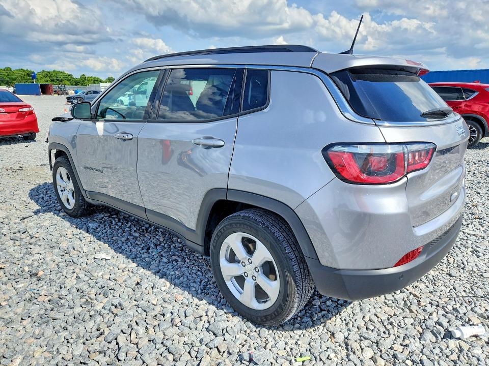 52477706 :رقم المزاد ، 3C4NJCBBXJT181938 vin ، 2018 Jeep Compass مزاد بيع