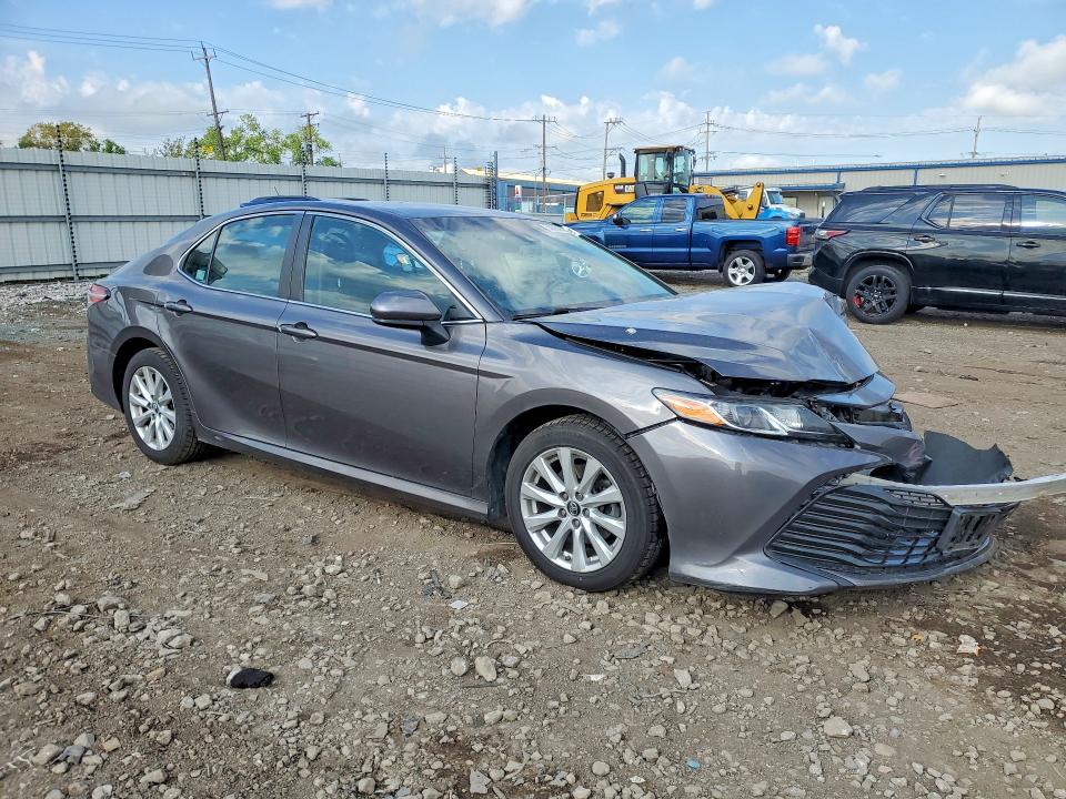 Auction sale of the 2019 Toyota Camry, vin: 4T1B11HK0KU786181, lot number: 52851566