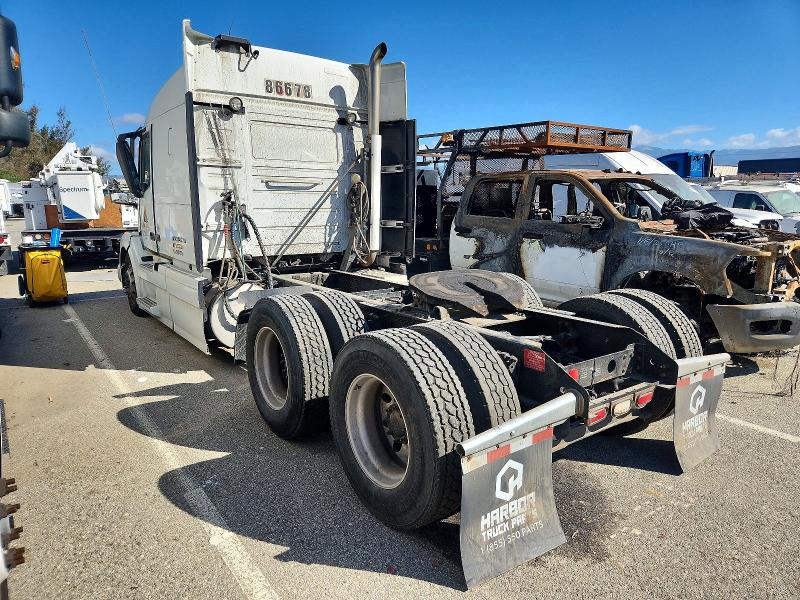 Продаж на аукціоні авто 2015 Volvo Vnl, vin: 4V4NC9EH0FN919366, номер лоту: 52964426