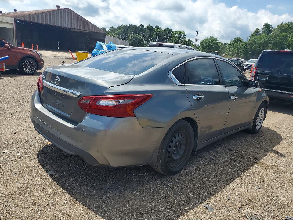 52672176 :رقم المزاد ، 1N4AL3AP3JC158914 vin ، 2018 Nissan Altima مزاد بيع