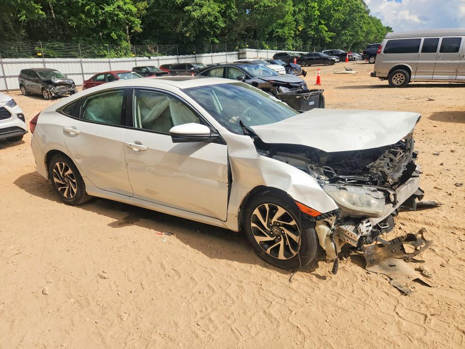 54417226 :رقم المزاد ، 19XFC2F70JE028066 vin ، 2018 Honda Civic مزاد بيع