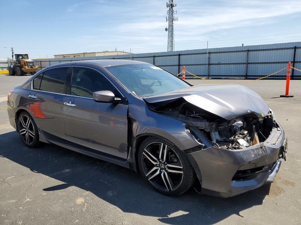 53229646 :رقم المزاد ، 1HGCR2F50HA143426 vin ، 2017 Honda Accord مزاد بيع