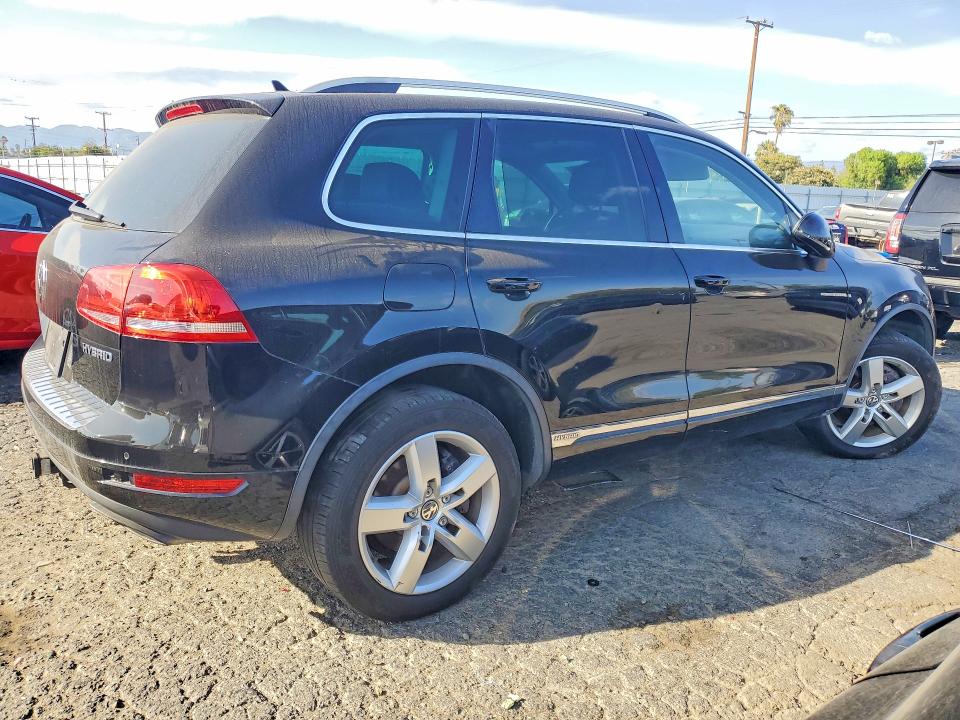 Aukcja sprzedaży 2011 Volkswagen Touareg, vin: WVGFG9BPXBD003385, numer aukcji: 54545156