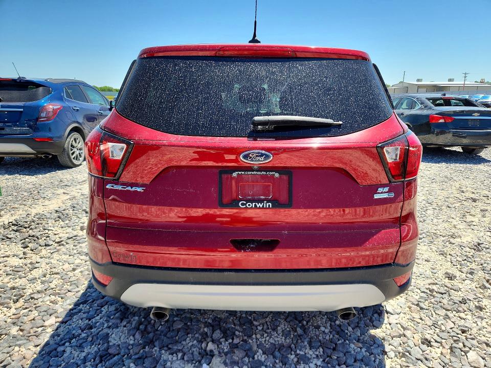 53094186 :رقم المزاد ، 1FMCU9GD0KUA18973 vin ، 2019 Ford Escape مزاد بيع