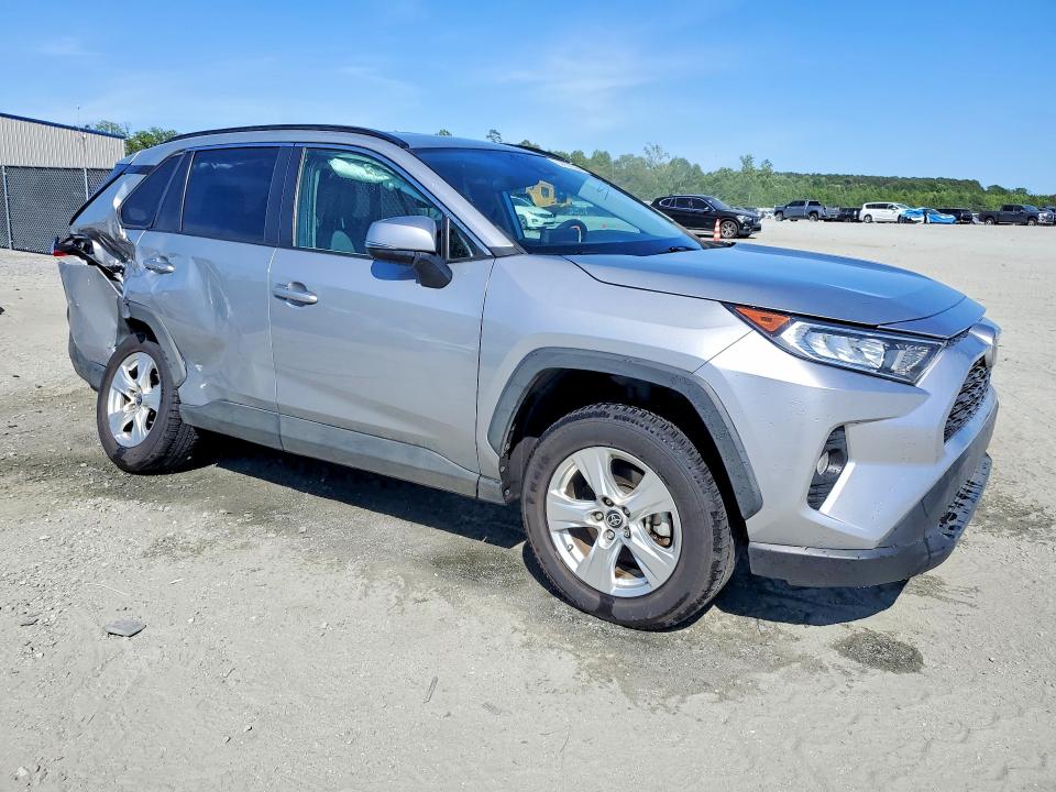 2021 Toyota Rav4 მანქანა იყიდება აუქციონზე, vin: 2T3W1RFV0MC135609, აუქციონის ნომერი: 53653696