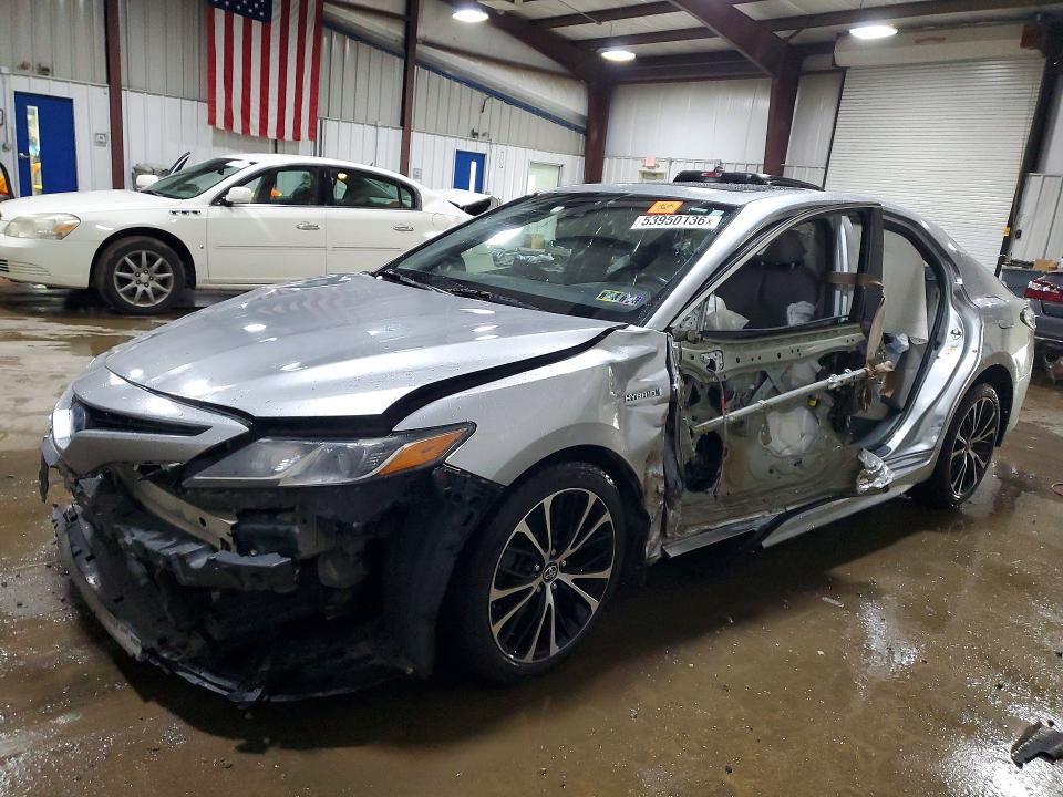 Auction sale of the 2018 Toyota Camry Hybrid, vin: 4T1B21HK6JU507702, lot number: 53950136