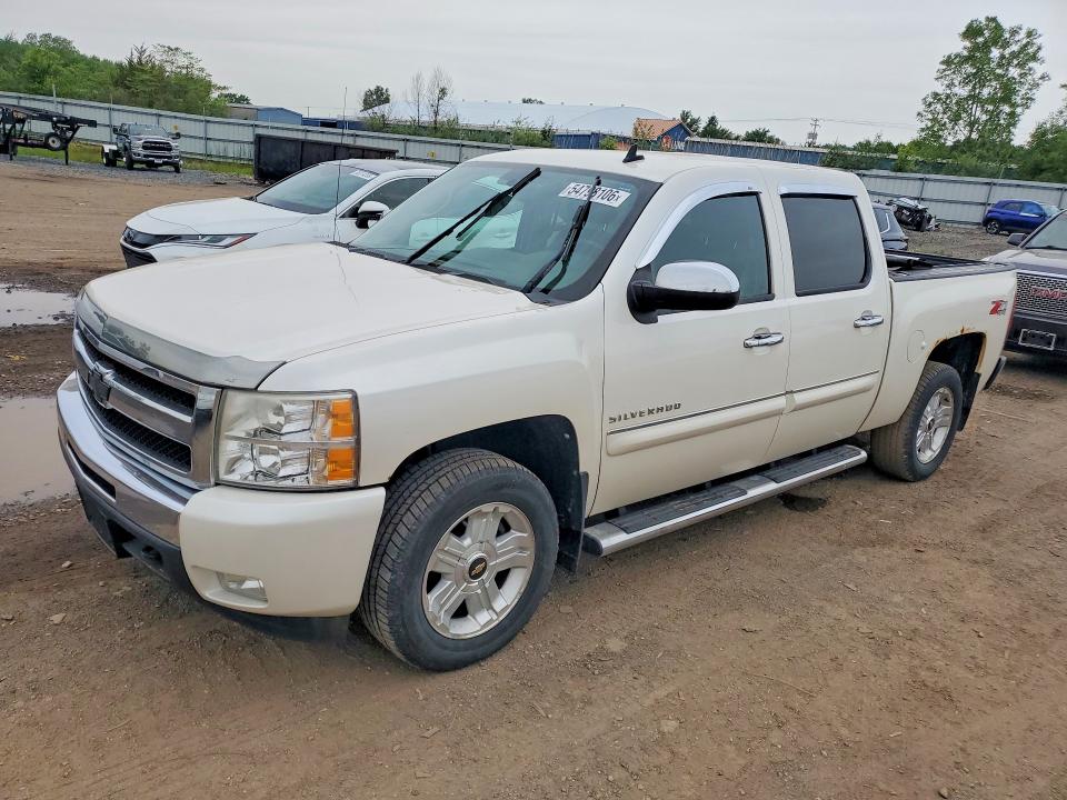 54798106 :رقم المزاد ، 3GCPKSE32BG321172 vin ، 2011 Chevrolet Silverado مزاد بيع