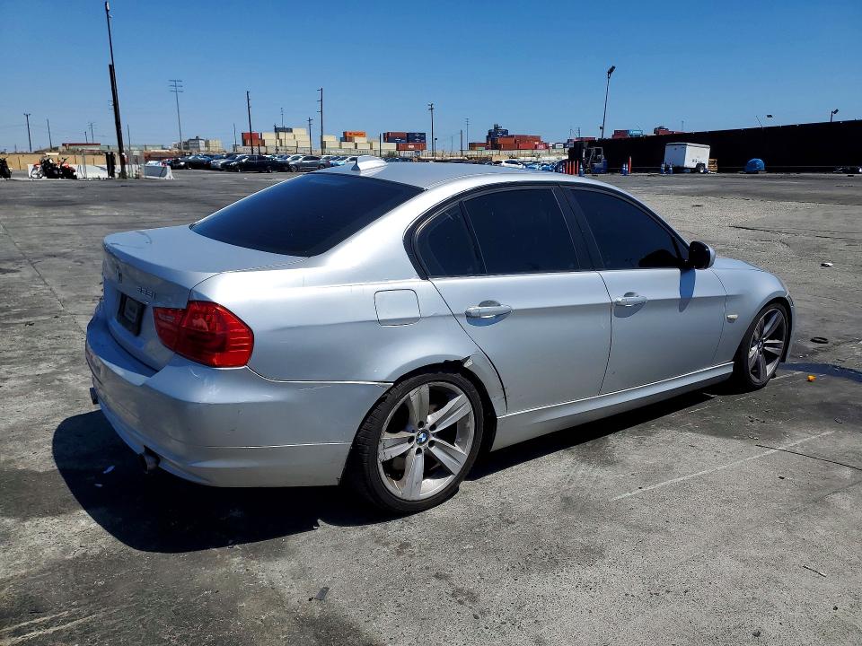 52103156 :رقم المزاد ، WBAPM77539NL86777 vin ، 2009 Bmw 335 مزاد بيع